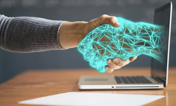 How Technology Impacts Human Behavior